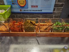 -呷佬·长沙手工米粉(金沙江路店)