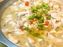 -何哥鲜鱼餐厅(龙湖花园店)