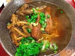 -尊品原汁牛肉面
