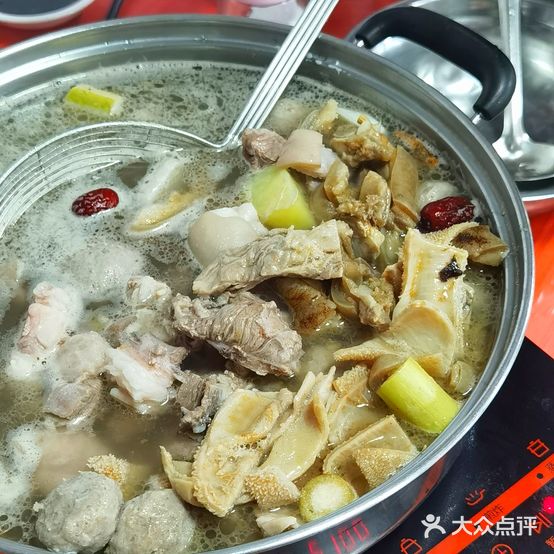 陈成海南东山羊肉火锅