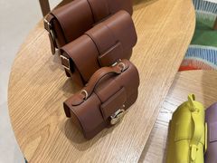 -Longchamp(佛罗伦萨小镇奥特莱斯店)