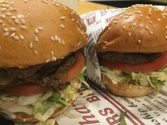 -The Habit Burger Grill 哈比特汉堡(爱琴海店)