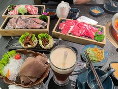 -湊湊火锅·茶憩(打浦桥日月光店)