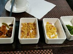 -HIHE Bistro·Oyster Bar(华熙live店)