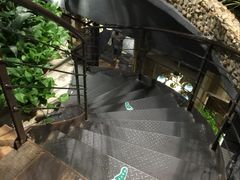 -春天里·老街坊餐厅(港隆广场店)