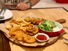 小吃拼盘-必胜客(WOW中心城店)