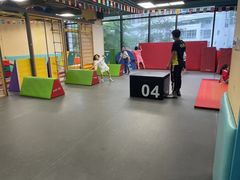 -玩胜青少儿体能(福田侨香中心)