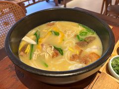 -银米·云南传统过桥米线(双廊黑金冠店)