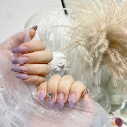 -花岐款式专研健康美甲沙龙