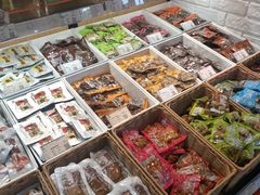 零售区-来伊份(星湖街店)