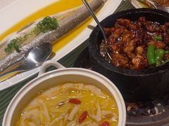 -桂满陇·手作小笼包&江南叫花鸡(中山公园店)
