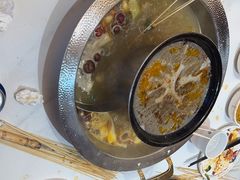-辣八香新疆孜然串烤火锅(环球港店)