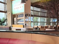 -蜜桃餐厅·伴山(湖滨商业街店)