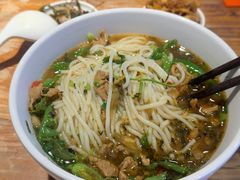 -湘人龙记老长沙米粉(鸟巢店)
