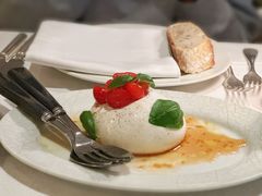 -La Petite Maison (LPM) Hong Kong