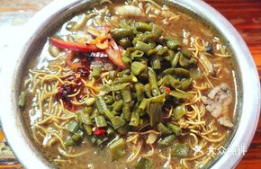 Old Friend Pork Offal Yee Mien