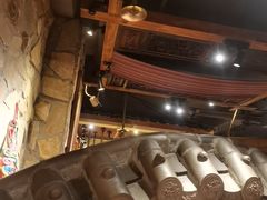 -老牌坊云南鱼豆花火锅(爱建店)