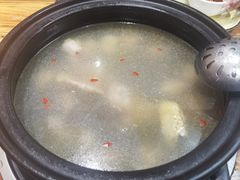 -菌之家·专业纯野生菌火锅·特色炒菌