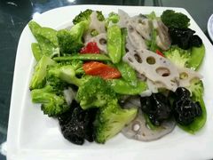 -大城·烧烤海鲜大排档(台东店)