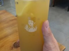 -沪上阿姨·精选茶饮(十一经路店)