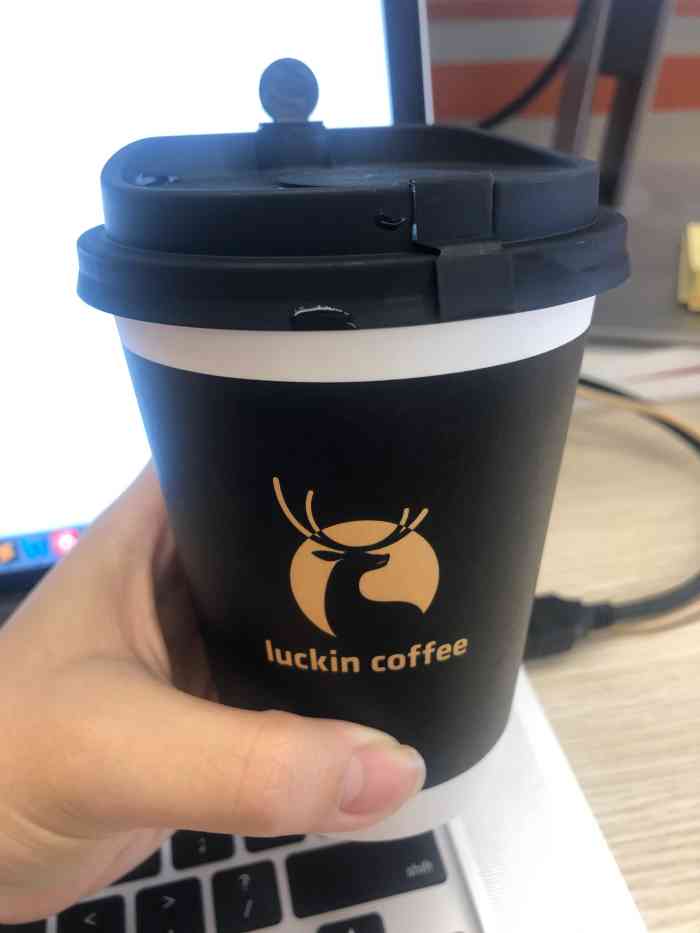 luckincoffee瑞幸咖啡(保利美食匯店)-