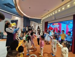 -奈尔宝家庭中心·亲子餐厅(北京东坝万达店)