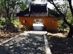-灵岩山风景区