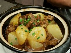 萝卜牛腩煲-御龙海鲜火锅(十六浦店)