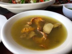 -野菌皇海景野生菌火锅(滨海大道店)