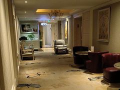 -麓湖国际水疗