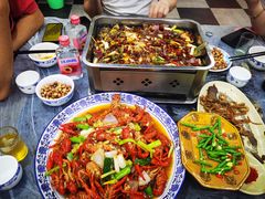 -金渝海鲜烧烤万州烤鱼店