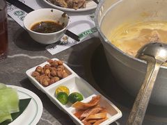 -禄婶鸡煲·打边炉