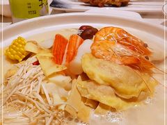 -三人行骨头王火锅(长寿店)