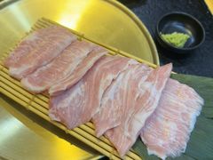 -臻牛烤肉
