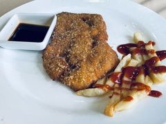 芝士炸牛排配薯条-德大西餐社(云南南路店)