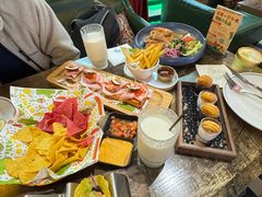 -Famous肥猫墨西哥音乐餐吧(五棵松华熙LIVE店)