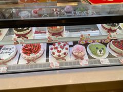 -花花卷卷·鲜食蛋糕(静安久光百货店)
