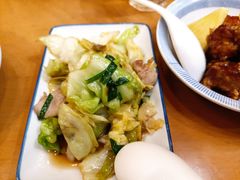 肉片炒卷心菜-虹梅食堂·爱蝦乃家