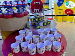 -m豆巧克力世界(上海世茂广场店)