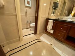 -广州富力丽思卡尔顿酒店