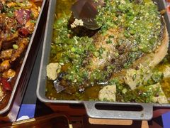 -何师烧烤Pro ·江湖川菜·小龙虾·精酿(太古里旗舰店)