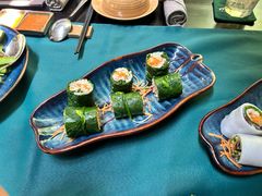 -Cuc Gach Quan Restaurant