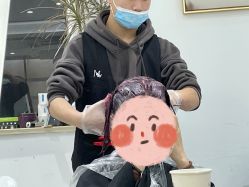 -镁连社·美联社