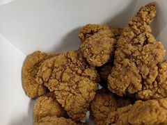 -BHC炸鸡(明洞总店)