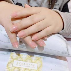-杨美丽·美甲美睫