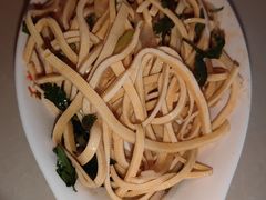 -王老六铁锅炖鱼(华阳路店)