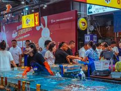 -三亚火车头万人海鲜广场