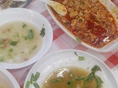 -洪霞餐馆·川菜·鲜货现炒(两江春城店)