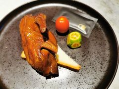 爆汁花椒脆皮乳鸽-柴门头啖汤·经典川菜·慢火汤品(锦城万达店)