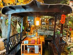 -城墙拐拐火锅(三峡广场黑金冠店)